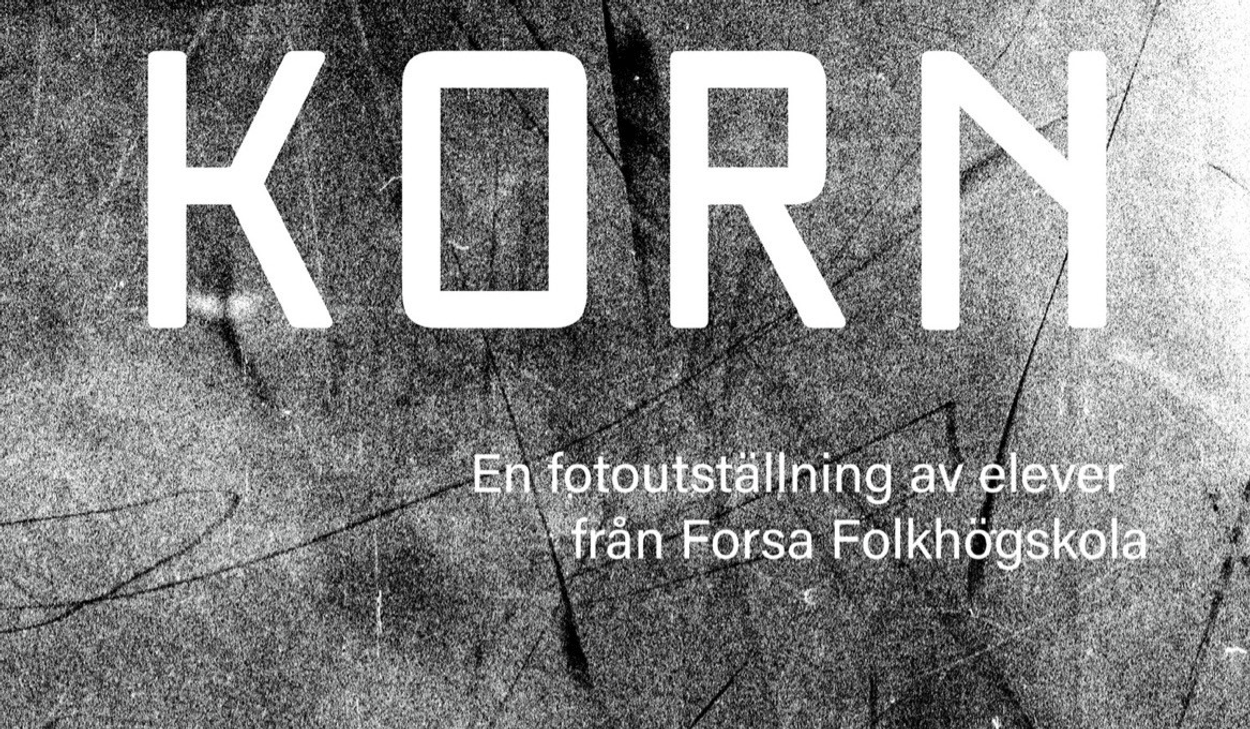 En svartvit affisch med orden korn.