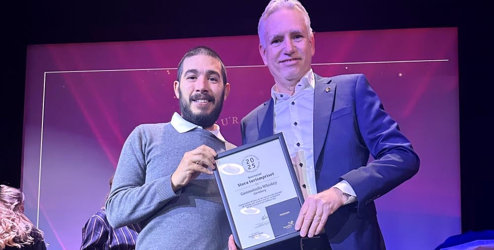Jürgen Lorenz och Francisco Lozano från  Gammelstilla Whisky  under prisutdelningen av stora turismpriset i Stockholm.
